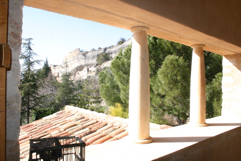 Maison de village proche Luberon rénovée avec jardin et piscine