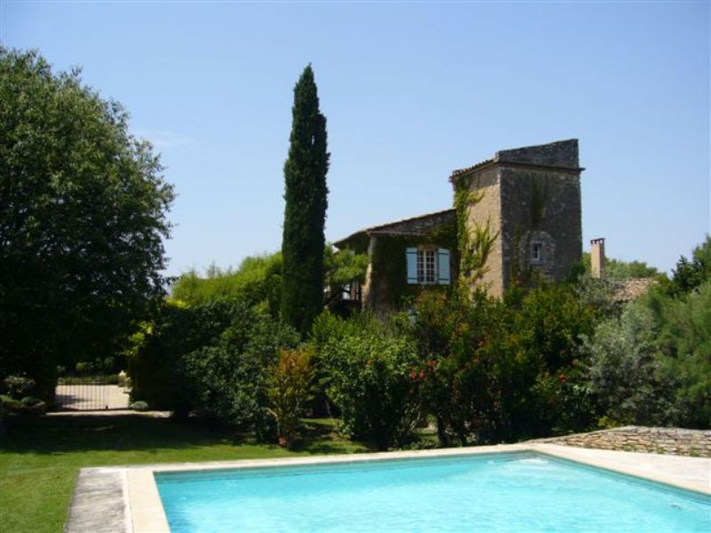 authentique mas du XVIIème en Luberon sur trois niveaux