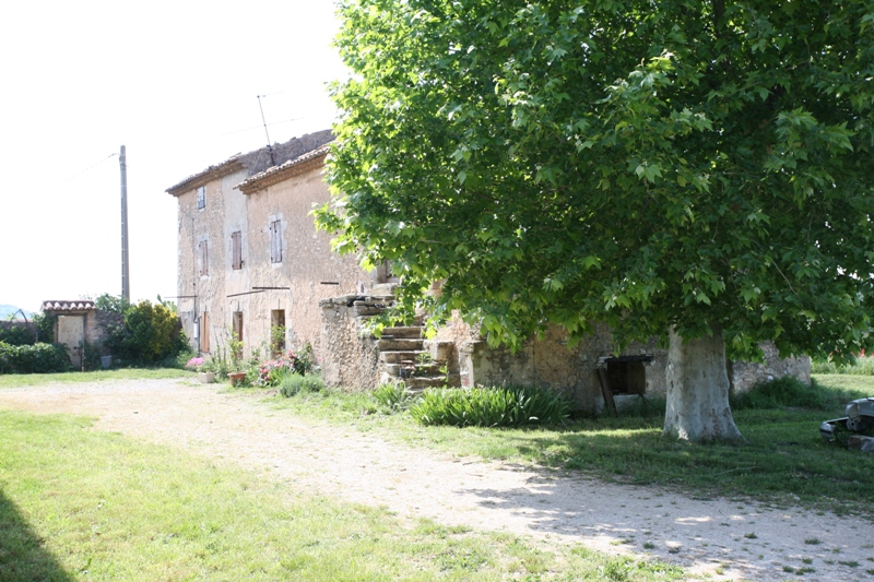 Mas en Provence en vente avec 3 hectares de terres