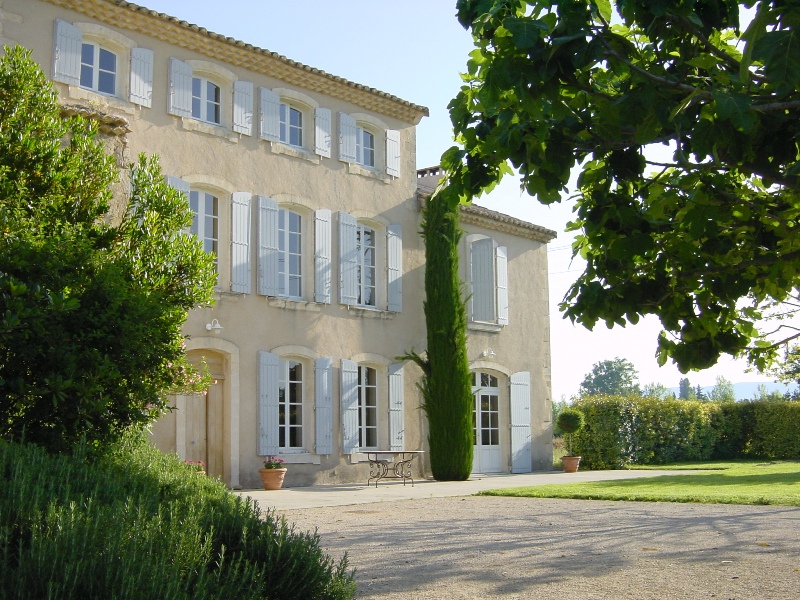 Bastide 18ème entre Cavaillon et Caumont, 20 minutes d'Avignon