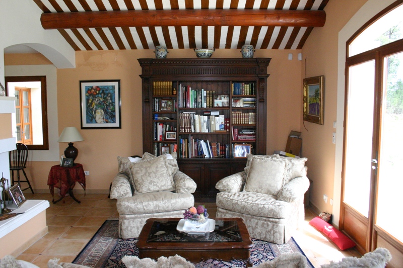 Construction moderne de plus de 300 m² au coeur du Luberon