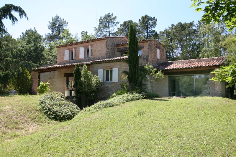 Maison en pierre du Luberon avec 7 chambres
