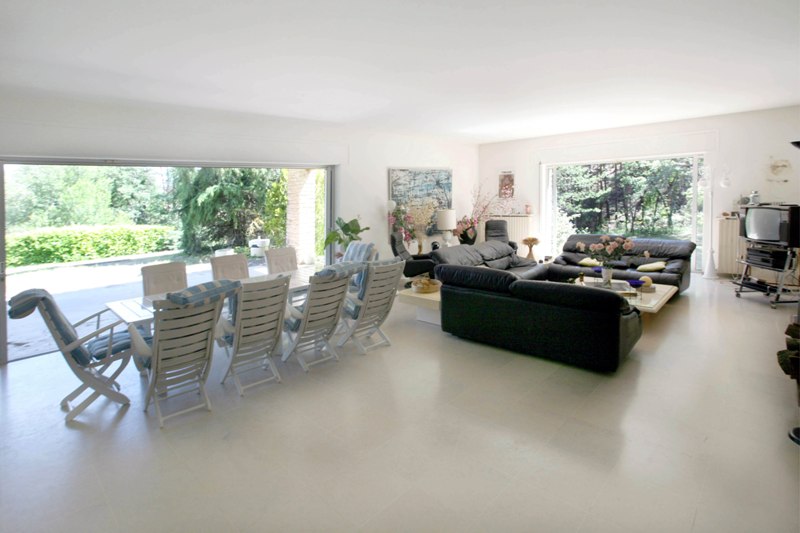 Maison en pierre du Luberon avec 7 chambres