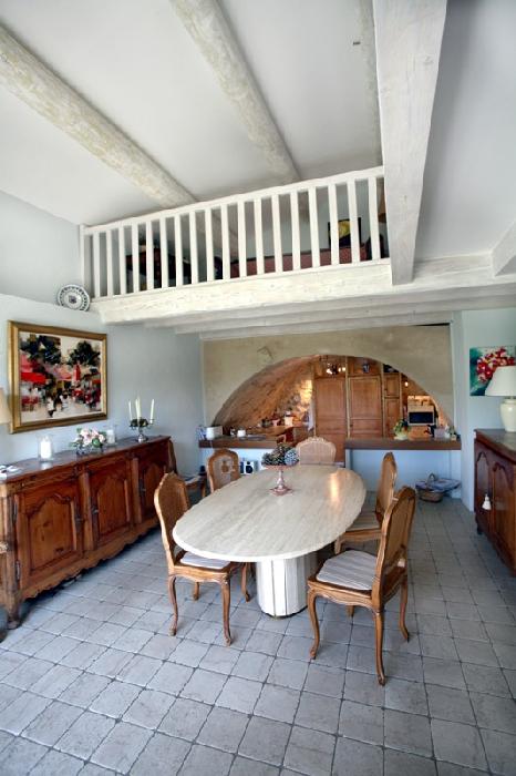 Mas en Provence sud Luberon entièrement restauré, surface utile de 230 m²