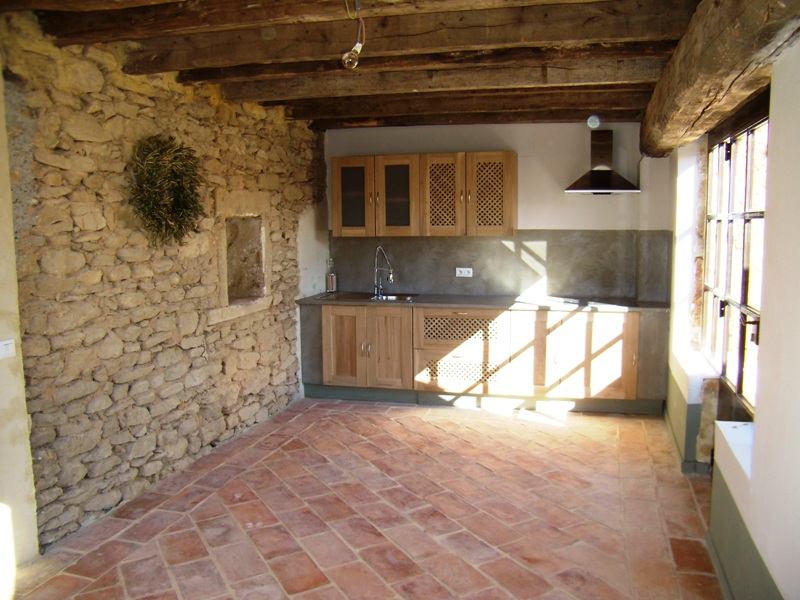 Maison de hameau proche Gordes en luberon avec jardin