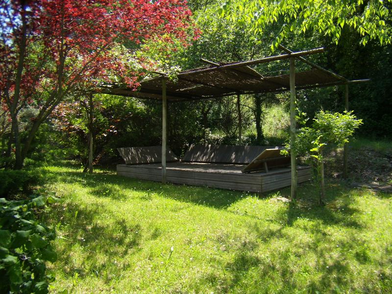 Mas du 19ème rénové en Luberon en vente chez Rosier