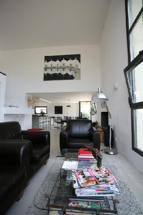 Maison contemporaine en Luberon au coeur de 6 hectares