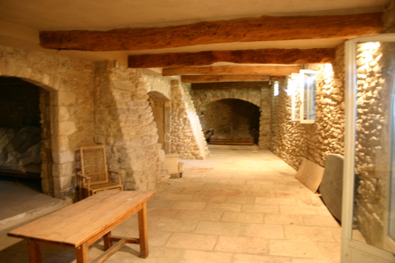 Belle maison de village avec jardin et piscine en Luberon