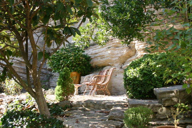 Belle maison de village avec jardin et piscine en Luberon