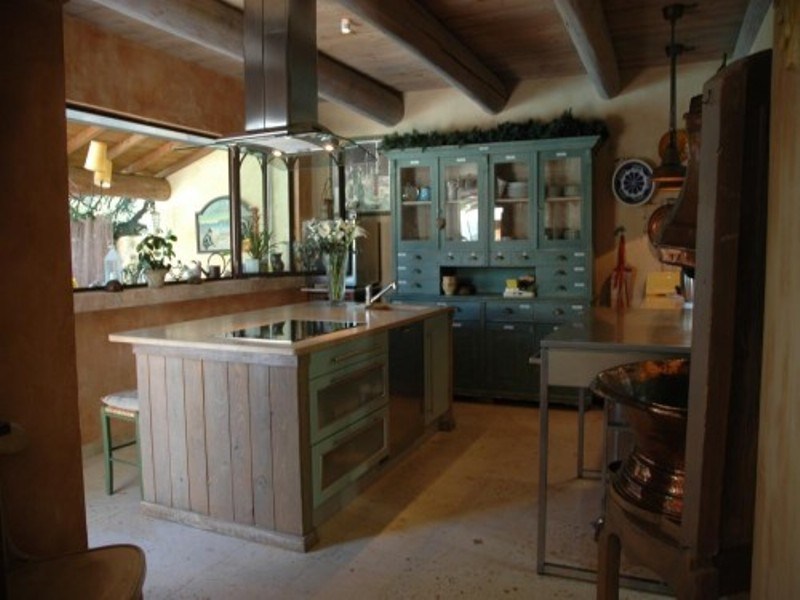 Petite Bastide de charme avec piscine, proche village du Luberon
