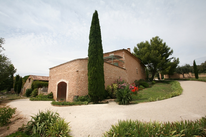 Mas en Provence du XVIIIème siècle avec piscine
