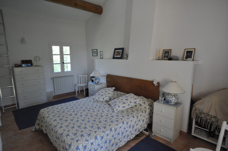 Propriété du Lubéron avec piscine et studio indépendant