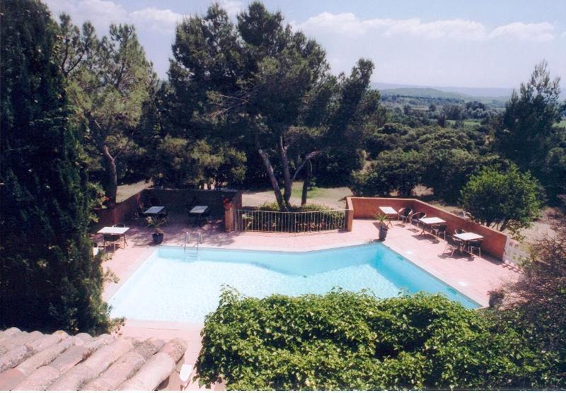 Au coeur du Luberon, ensemble de charme offrant de nombreuses possiblités