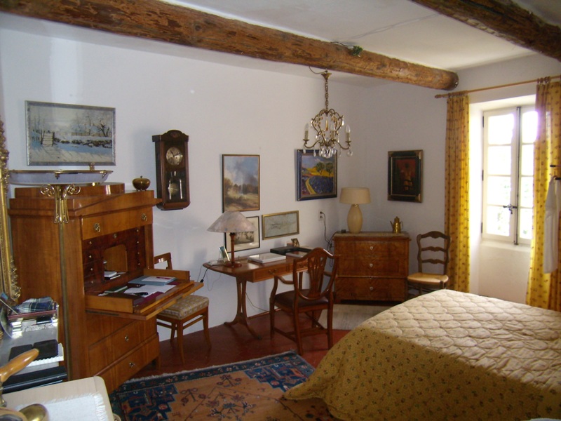 Luberon, maison de Maître en hameau avec jardin