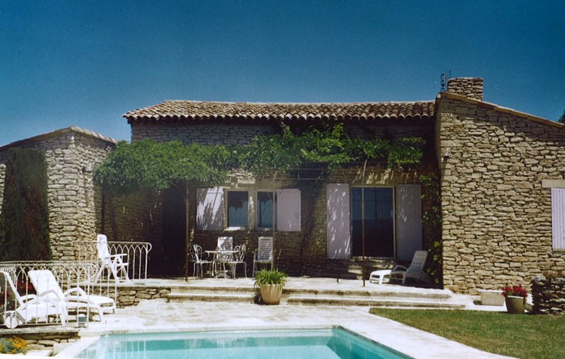 Maison en pierre face au Luberon avec vue d'exception !