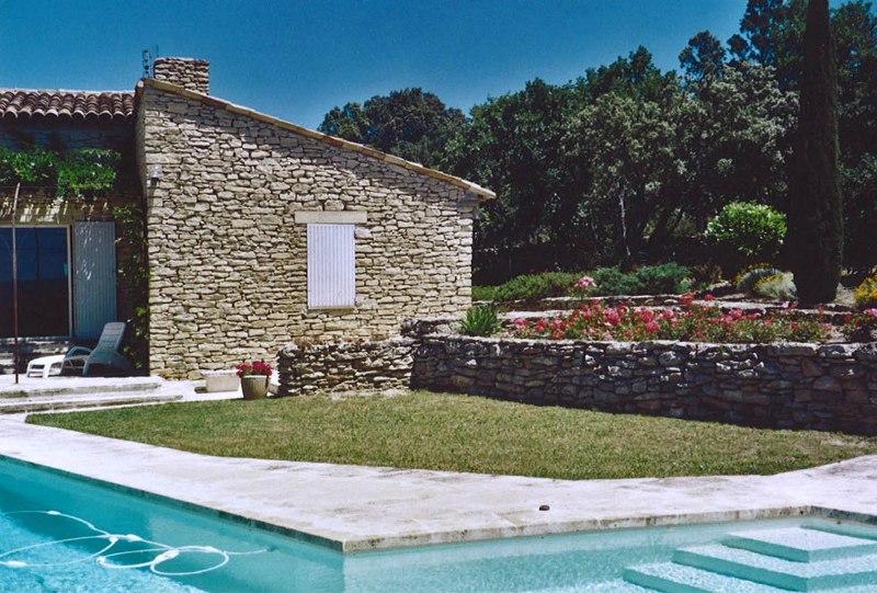 Maison en pierre face au Luberon avec vue d'exception !