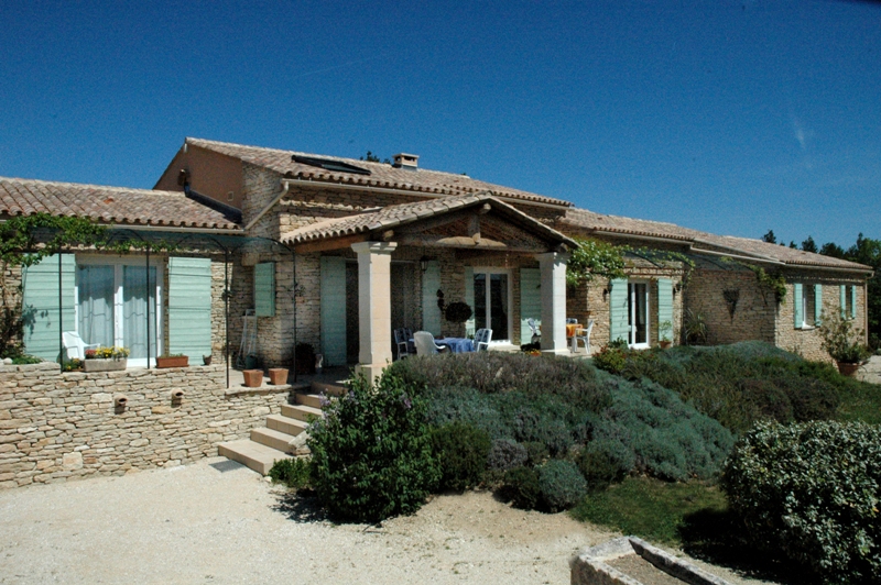 Maison moderne - magnifique vue sur Luberon