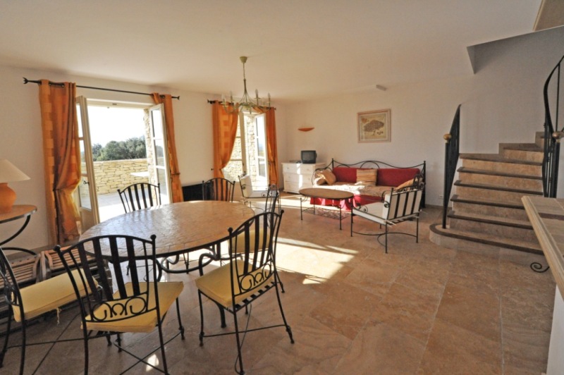 Gordes - Maison de village avec garage et piscine   