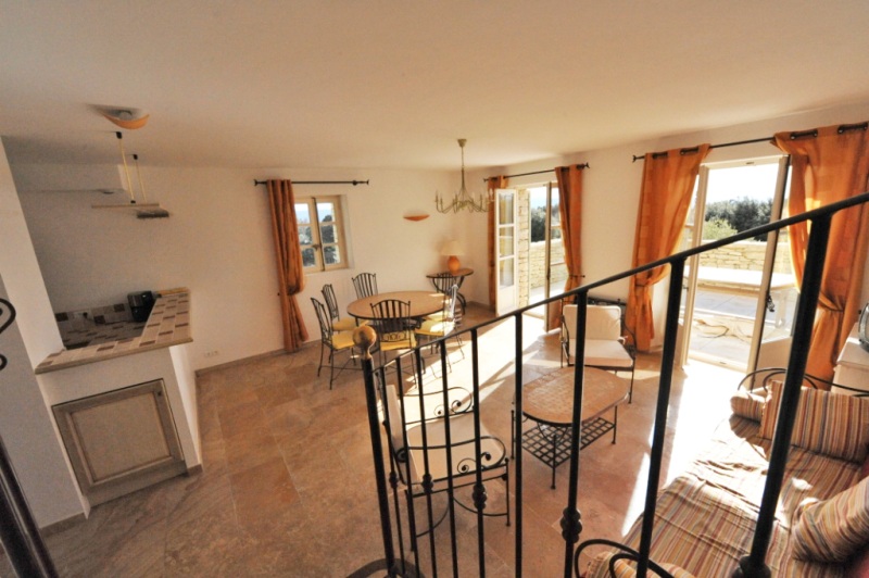 Gordes - Maison de village avec garage et piscine   
