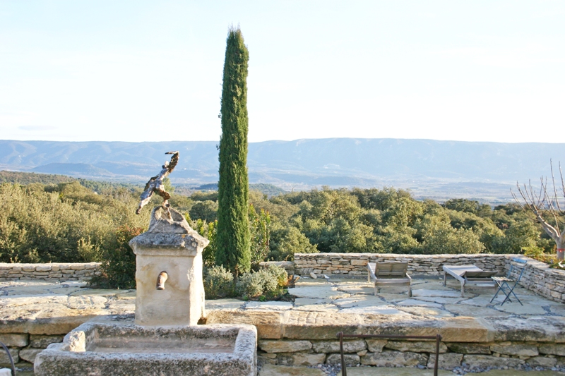 Proche de Gordes... dans un site exceptionnel !