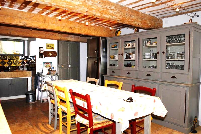 Mas XIXème restauré avec piscine en Vaucluse
