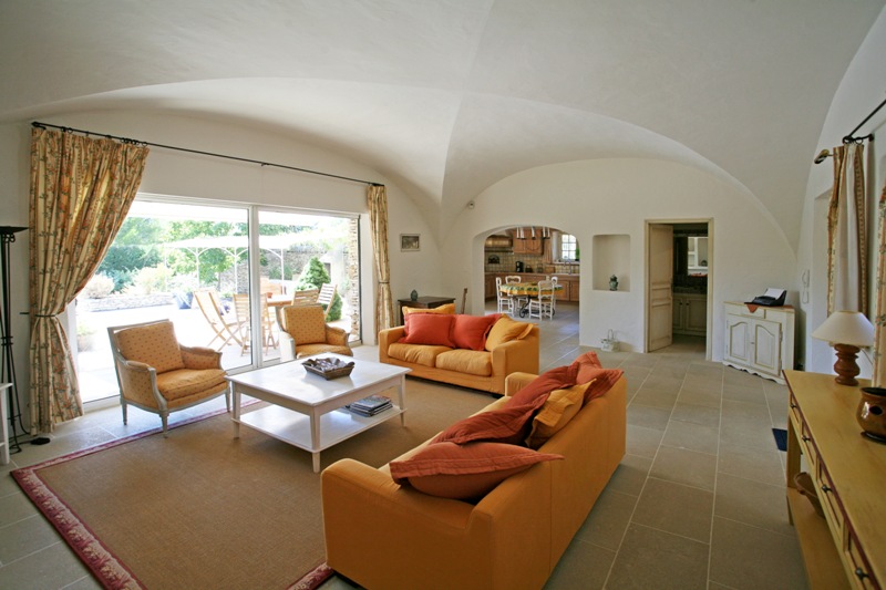 Maison en Luberon avec piscine au calme