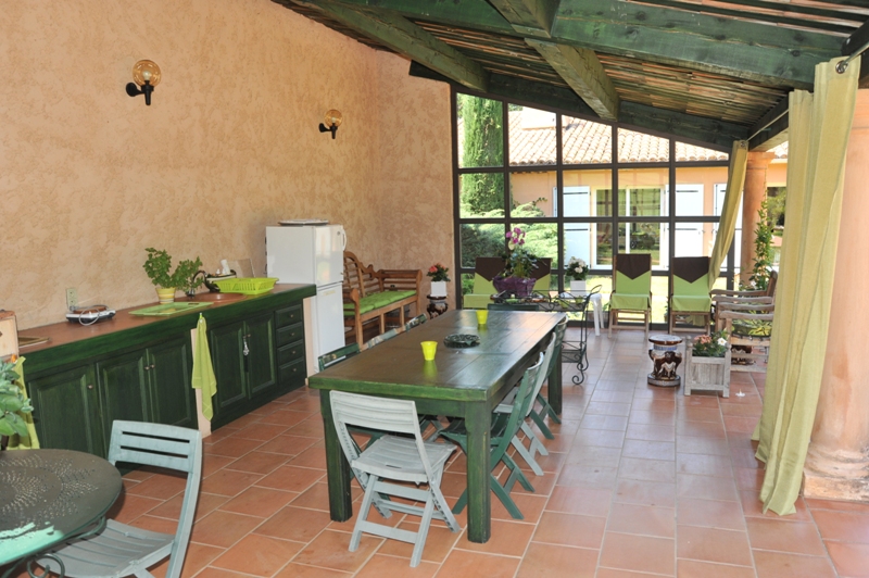 Au coeur du massif du Luberon, maison contemporaine d'environ 250 m²