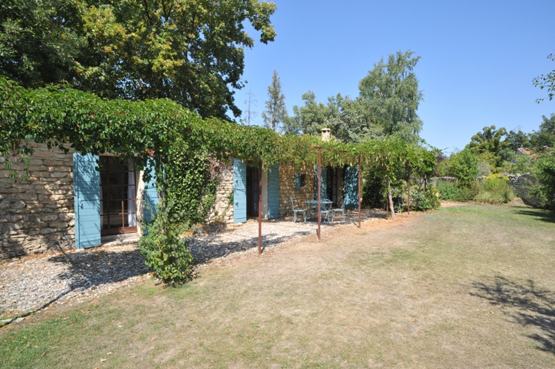 Hameau privé de 5 maisons dans le Luberon