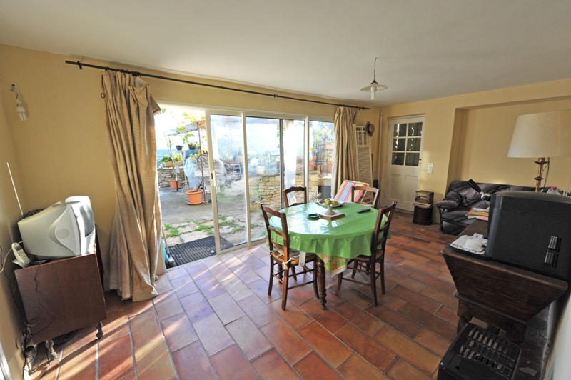 Gordes - Face à la vallée