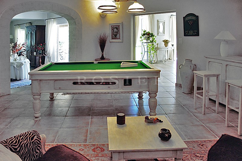 Superbe propriété  aux portes du Luberon   avec tennis et piscine