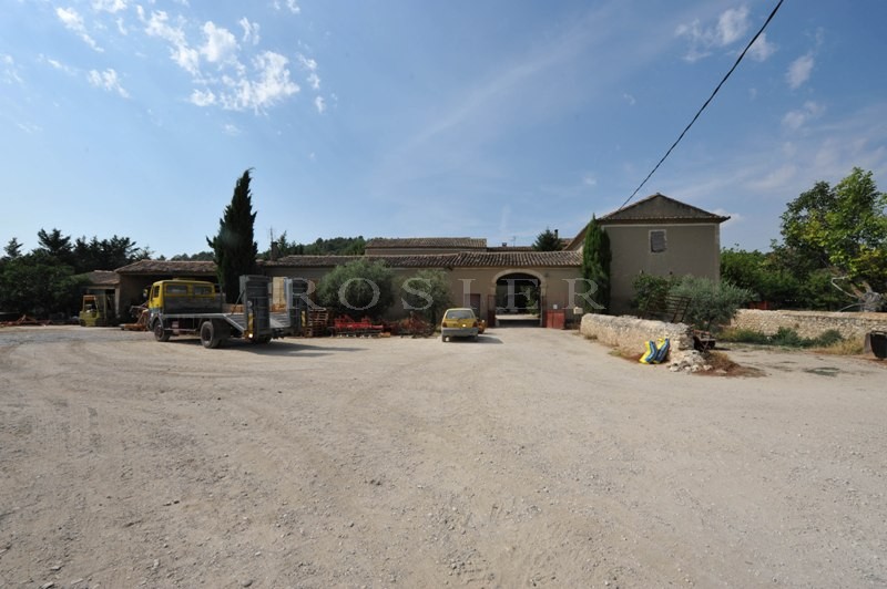 Domaine viticole  en Luberon  sur plus de 30 hectares