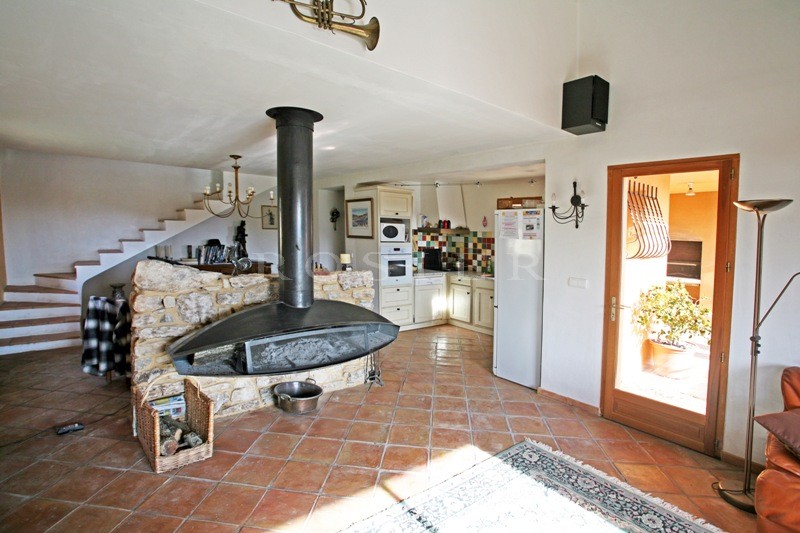 Maison Provençale    avec piscine et vue sur le Luberon