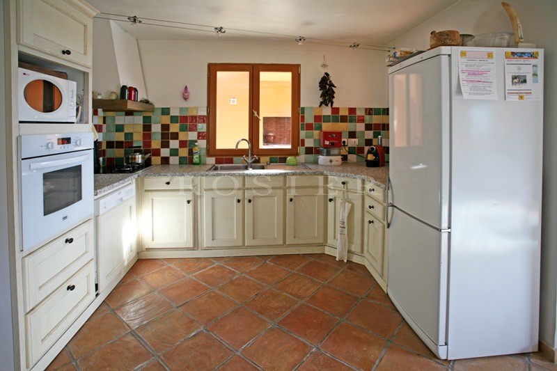 Maison Provençale    avec piscine et vue sur le Luberon