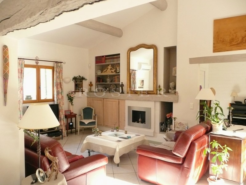 Maison en pierre en Luberon  avec possible chambres d'hôtes.