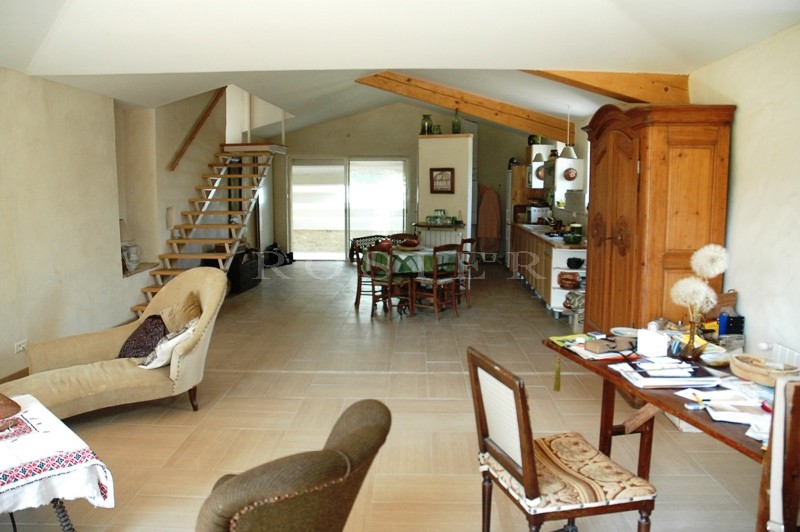 Jolie maison de hameau avec piscine entre Luberon et Ventoux  