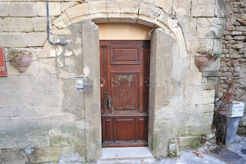Maison de village avec possibilité de commerce en Luberon  