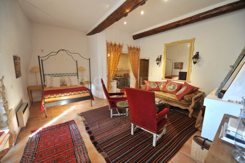 Maison de village avec possibilité de commerce en Luberon  