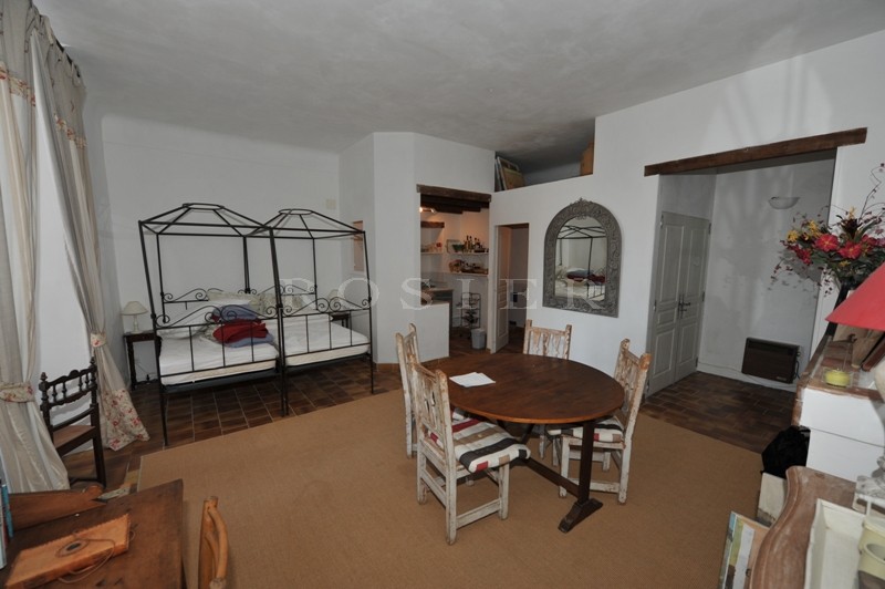 Maison de village avec possibilité de commerce en Luberon  
