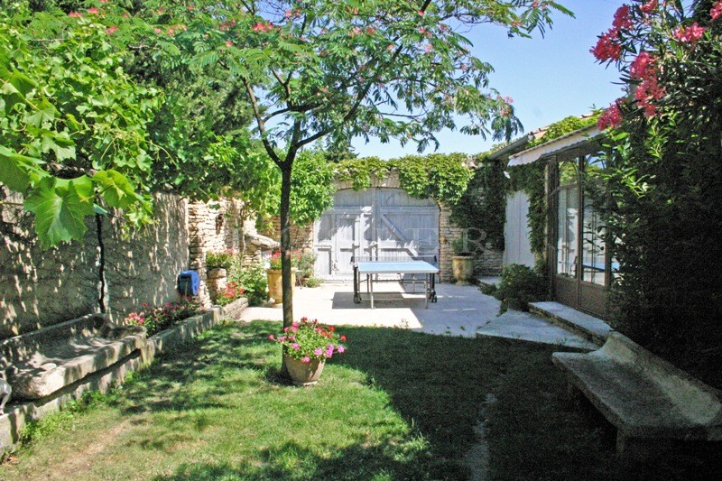 Maison de village avec piscine  entre Avignon et les Alpilles  