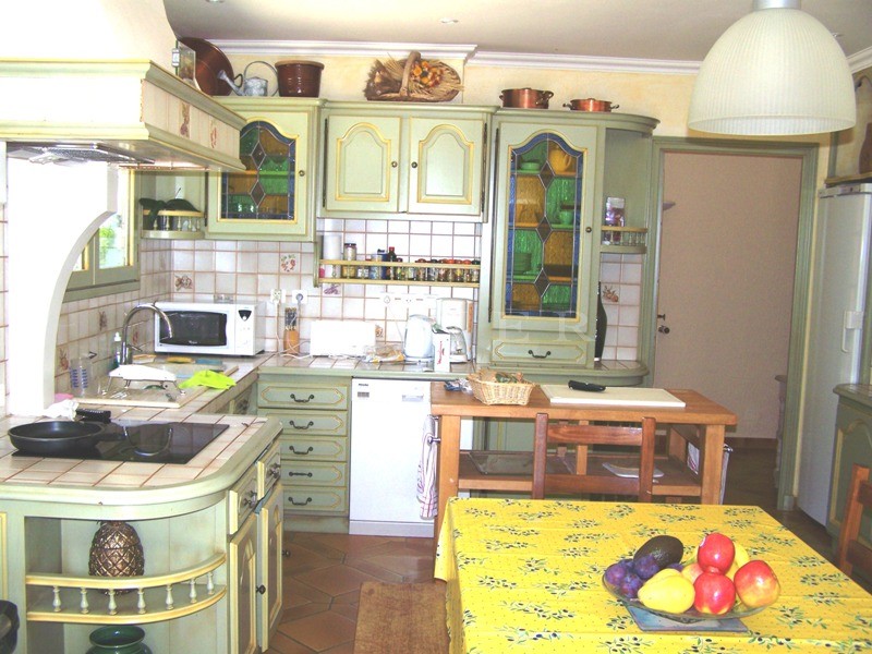 Belle maison en pierres  dans le Luberon  