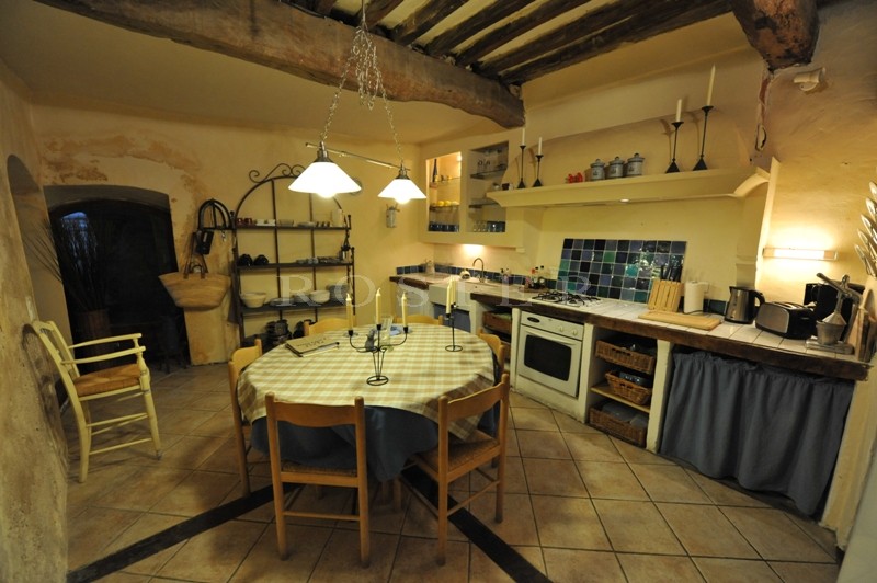 Maison au coeur d'un des villages  du Luberon  