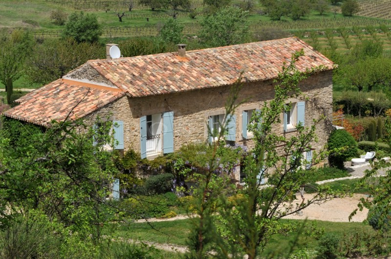 Authentique mas à l'orée d'un village perché  du Luberon  