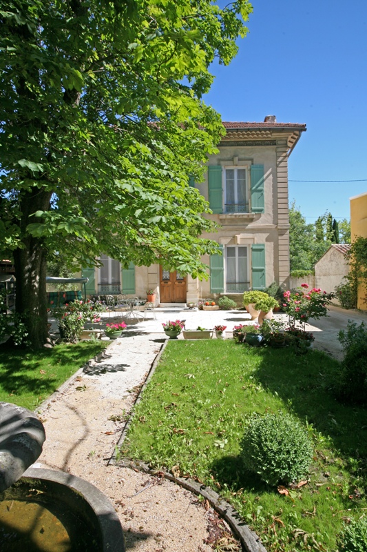 Maison bourgeoise  en bord de Sorgue  