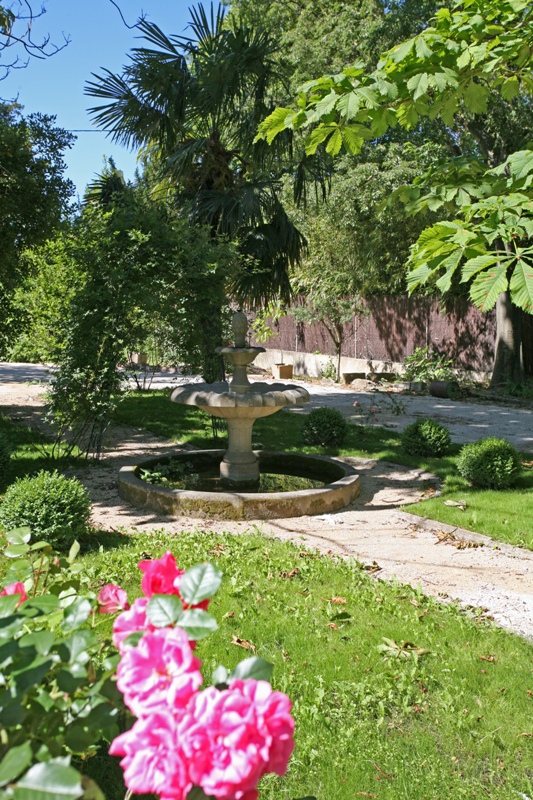Maison bourgeoise  en bord de Sorgue  