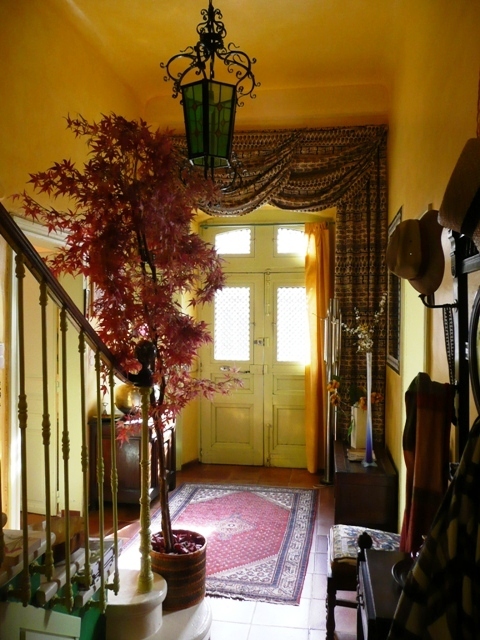 Maison Bourgeoise de village aux portes de la Provence  
