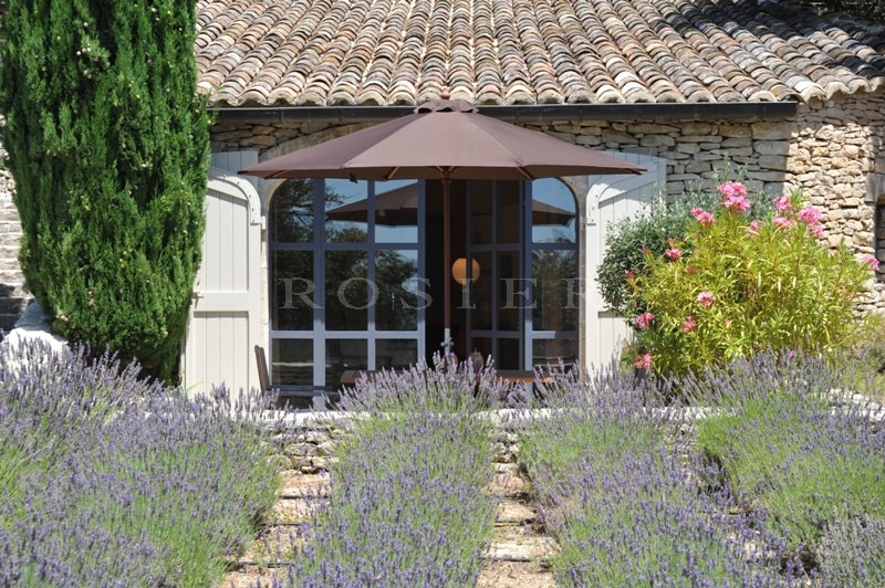 Superbe propriété d'agrément   en Luberon  