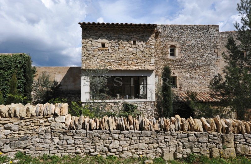 Maison de Hameau dans le secteur nord Luberon,  