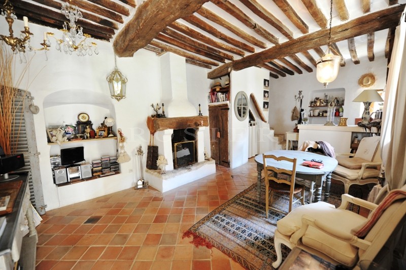 Maison de Hameau dans le secteur nord Luberon,  