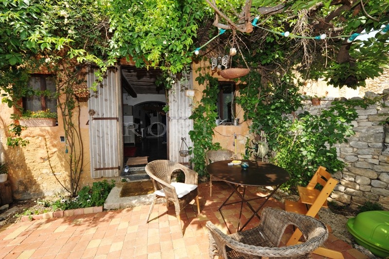 Jolie maison de hameau avec piscine entre Luberon et  Monts de Vaucluse  