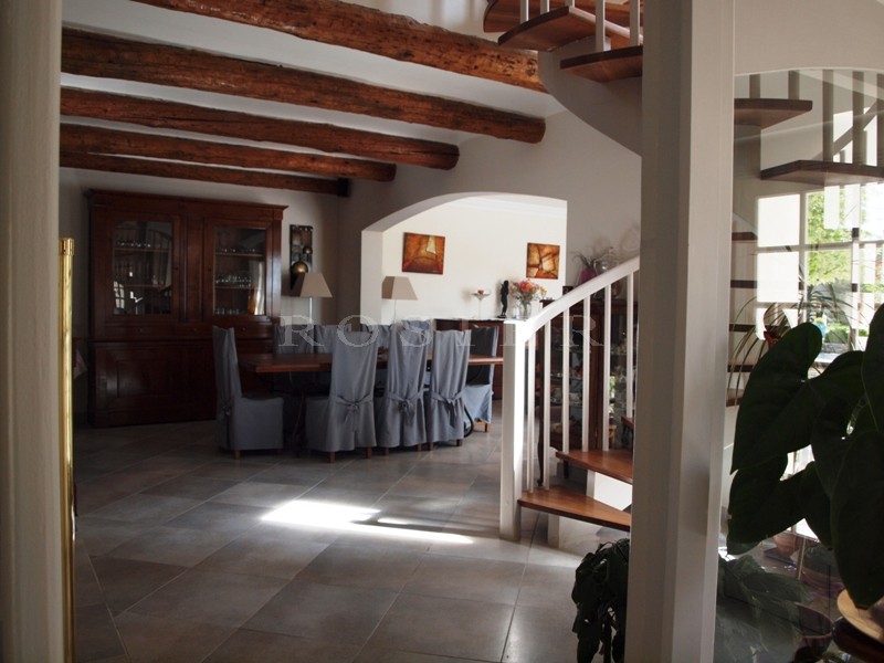 Maison avec piscine   proche Luberon